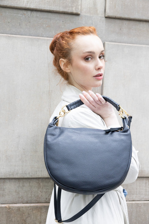 Bolso bandolera de piel para mujer con asa corta azul marino Noa