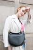 Bolso bandolera de piel para mujer con asa corta Negro Noa